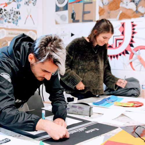 Exposition de Créations graphiques et digitales pour une mascotte YUJO
